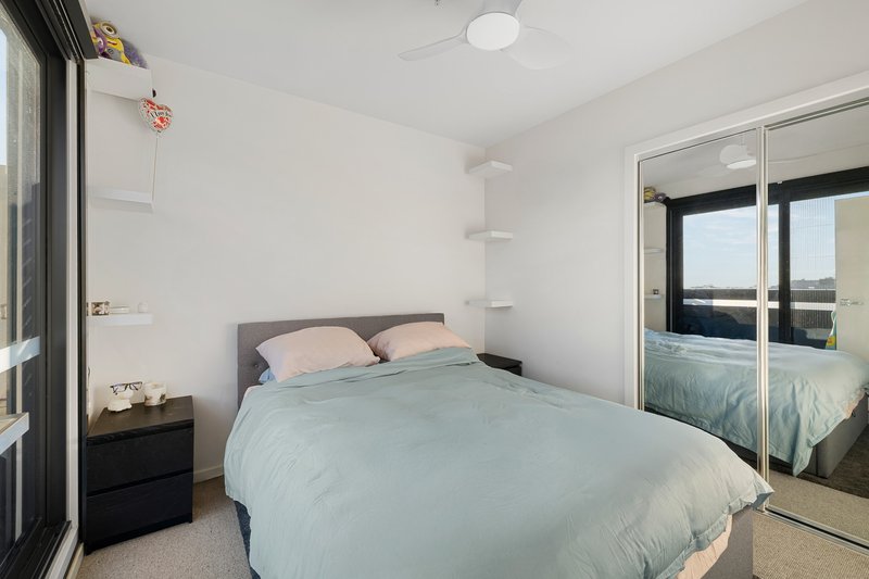 Photo - 303/1A Omeo Court, Bentleigh East VIC 3165 - Image 4