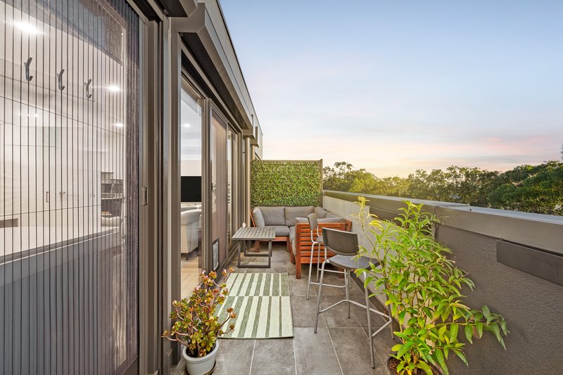 Photo - 303/1A Omeo Court, Bentleigh East VIC 3165 - Image 6