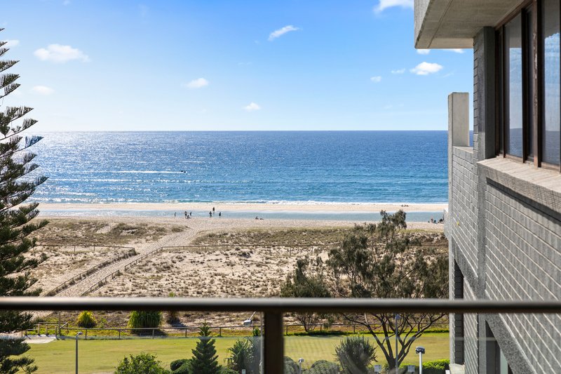 Photo - 30/32-34 Musgrave Street, Coolangatta QLD 4225 - Image 9