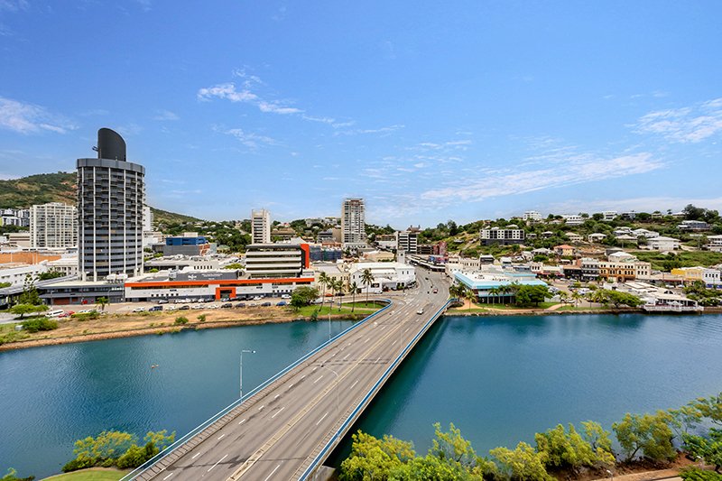 Photo - 303/2 Dibbs Street, South Townsville QLD 4810 - Image 12