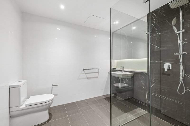 Photo - 303/2 Wentworth Place, Wentworth Point NSW 2127 - Image 9