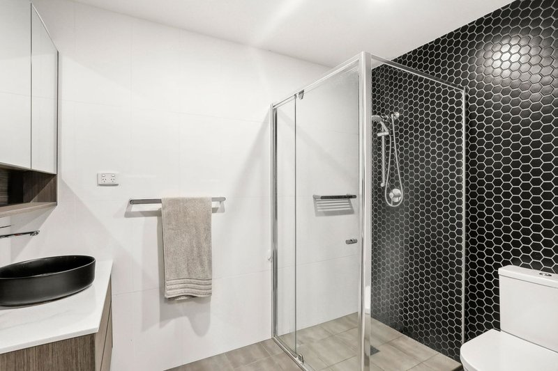 Photo - 303/20 Mcgill Street, Lewisham NSW 2049 - Image 3