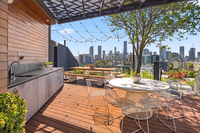 Photo - 303/232 Wellington Road, Kangaroo Point QLD 4169 - Image 4