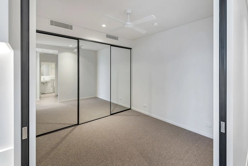 Photo - 303/232 Wellington Road, Kangaroo Point QLD 4169 - Image 13