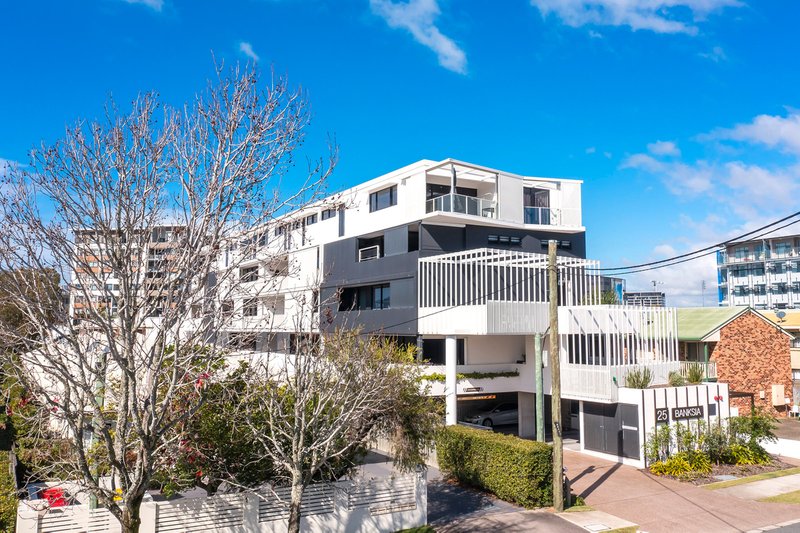 Photo - 303/25 Baden Powell Street, Maroochydore QLD 4558 - Image 12