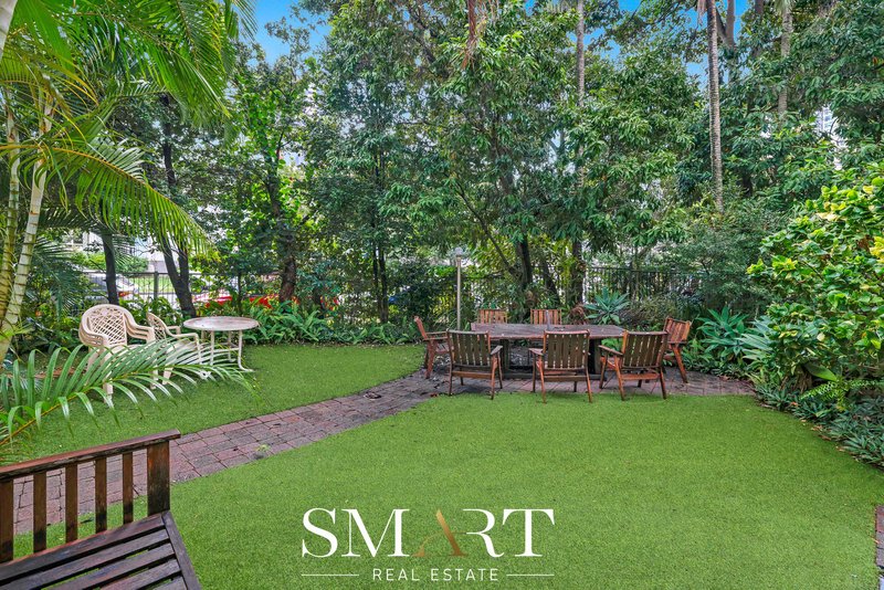 Photo - 303/3 Oak Avenue, Surfers Paradise QLD 4217 - Image 12