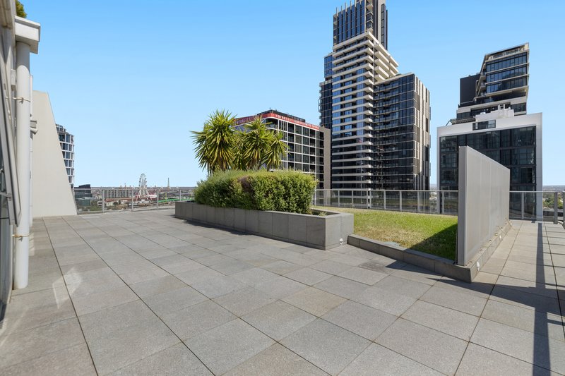 Photo - 303/53 Batman Street, West Melbourne VIC 3003 - Image 11