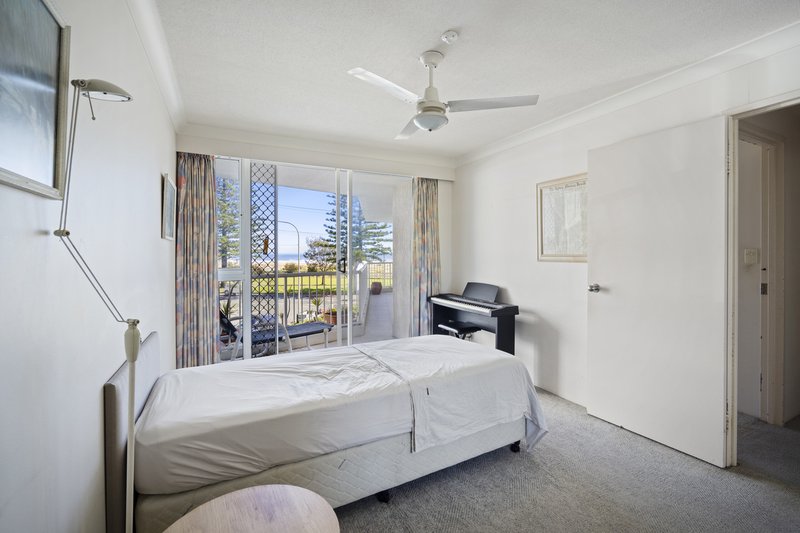 Photo - 303/6 Coyne Street, Coolangatta QLD 4225 - Image 7