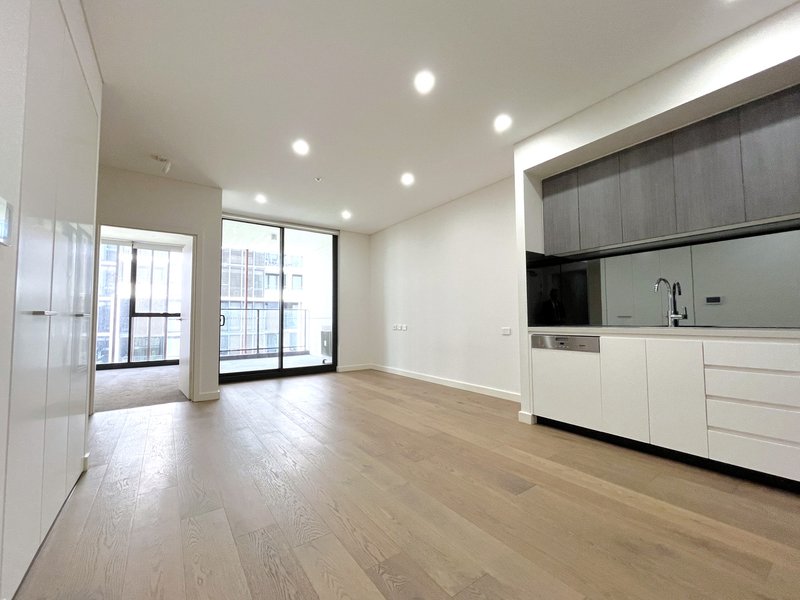 Photo - 303/7 Garringarrang Avenue, Kogarah NSW 2217 - Image 2
