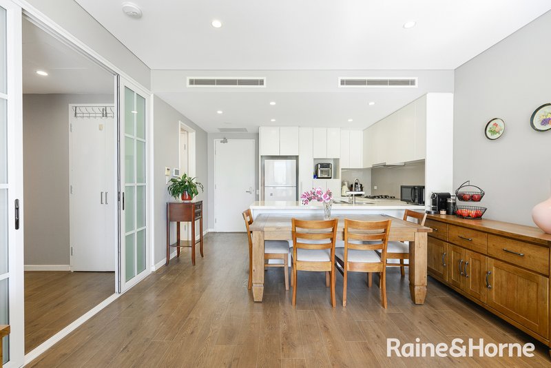 Photo - 303/7 Gauthorpe Street, Rhodes NSW 2138 - Image 7