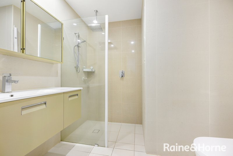 Photo - 303/7 Gauthorpe Street, Rhodes NSW 2138 - Image 9