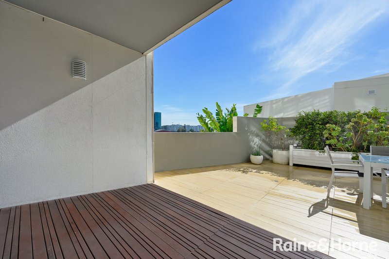 Photo - 303/7 Gauthorpe Street, Rhodes NSW 2138 - Image 11