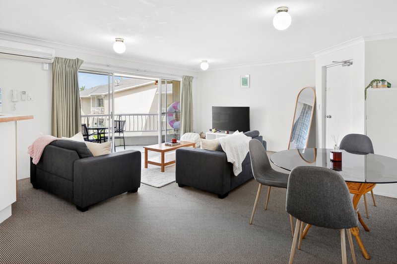 Photo - 30/37 Peninsular Drive, Surfers Paradise QLD 4217 - Image 10