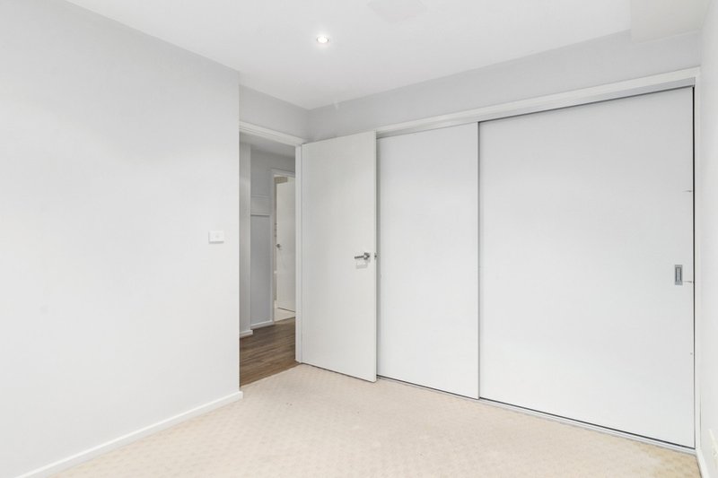 Photo - 30/38 Canberra Avenue, Forrest ACT 2603 - Image 9