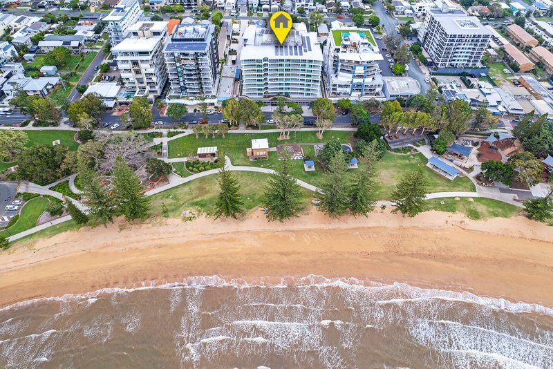 Photo - 303/85 Landsborough Avenue, Scarborough QLD 4020 - Image 6