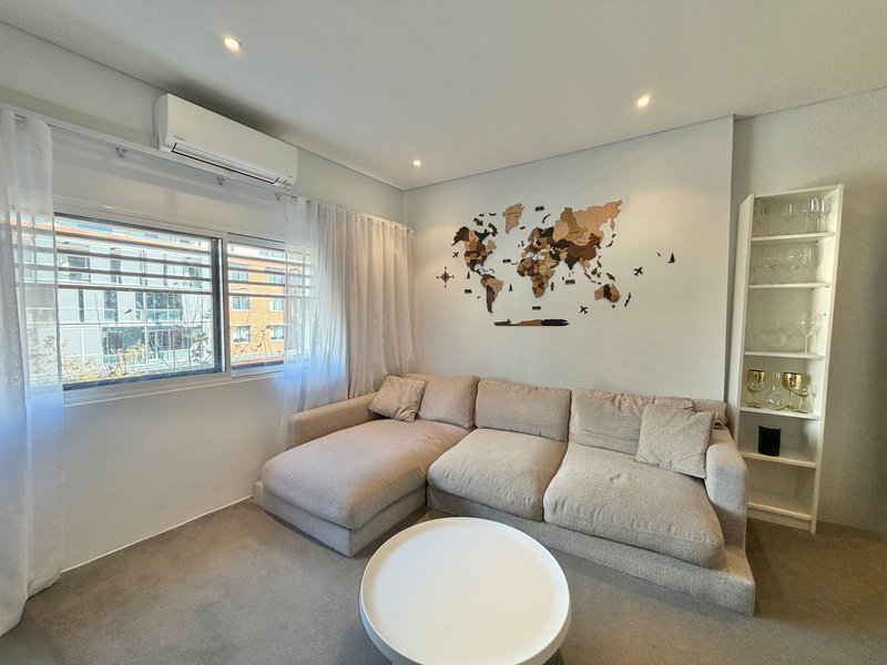 Photo - 303C/254 Anzac Parade, Kensington NSW 2033 - Image 3