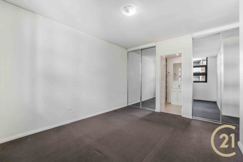 Photo - 30/4-6 Castlereagh Street, Liverpool NSW 2170 - Image 6