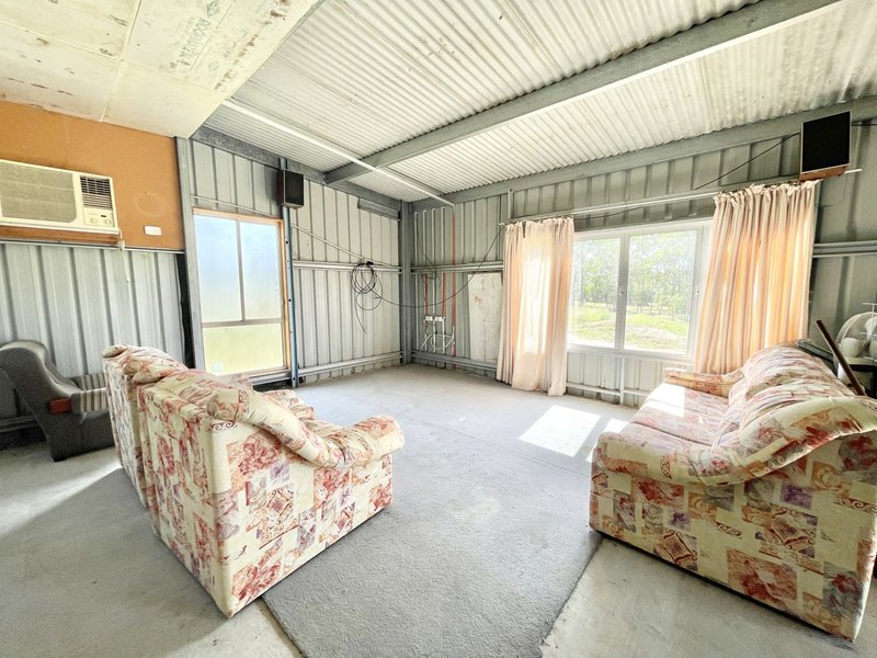 Photo - 304 Bells Road, Rodds Bay QLD 4678 - Image 5