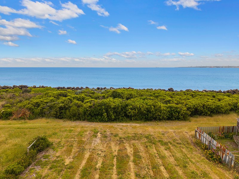 Photo - 304 Dutton Way, Portland VIC 3305 - Image 3