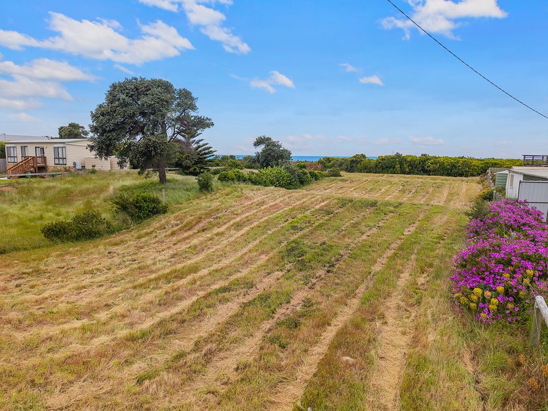 Photo - 304 Dutton Way, Portland VIC 3305 - Image 5