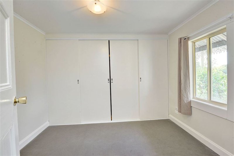 Photo - 304 Herriott Street, Buninyong VIC 3357 - Image 6