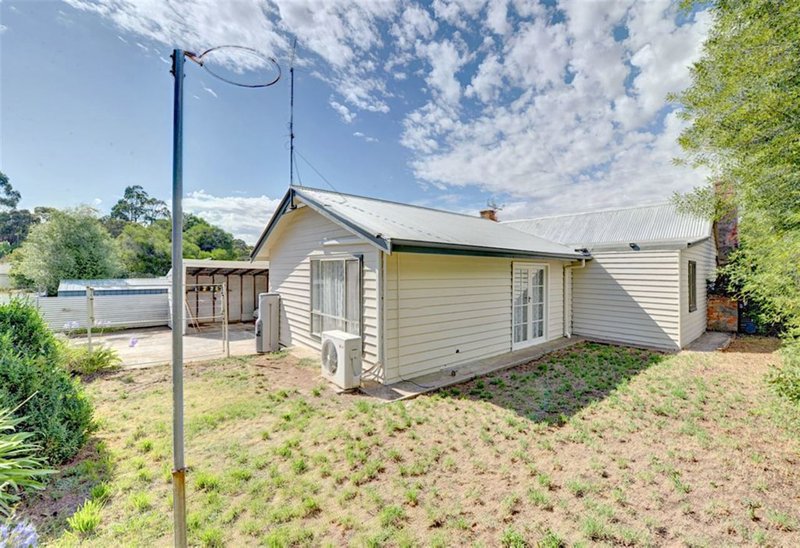 Photo - 304 Herriott Street, Buninyong VIC 3357 - Image 11