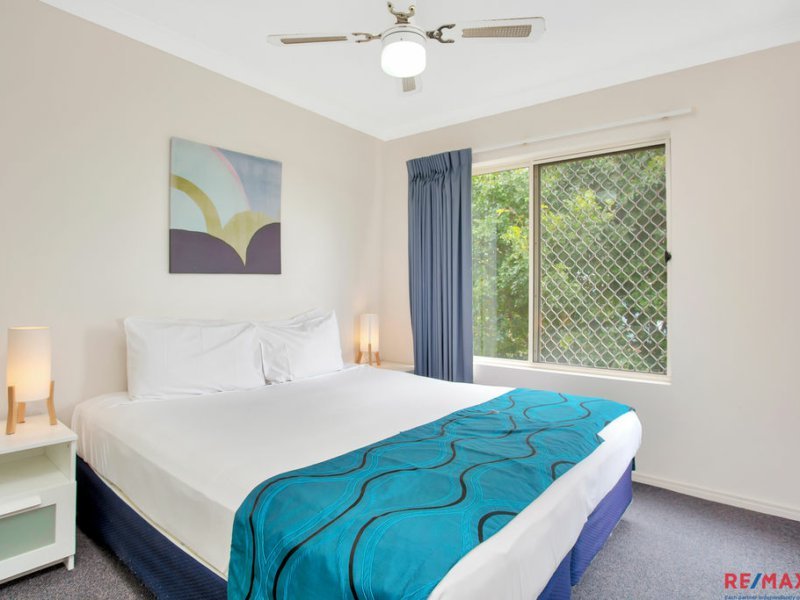 Photo - 30/40-46 Burra Street, Chevron Island QLD 4217 - Image 2