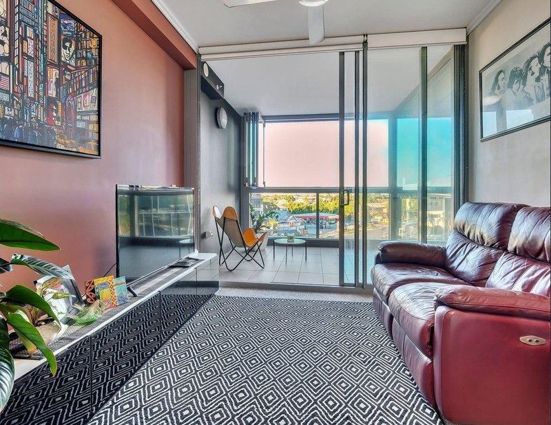 Photo - 30403/2 Harbour Road, Hamilton QLD 4007 - Image 3