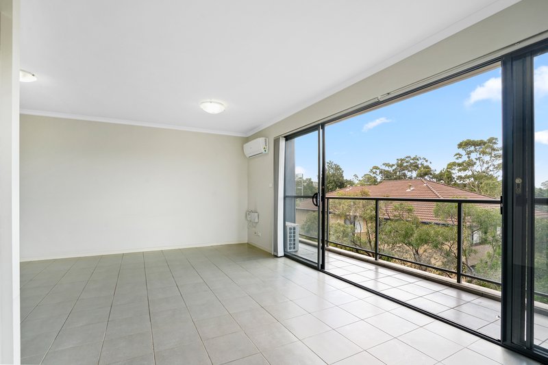 Photo - 304/1 Griffiths Street, Blacktown NSW 2148 - Image 6