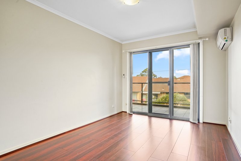 Photo - 304/1 Griffiths Street, Blacktown NSW 2148 - Image 7