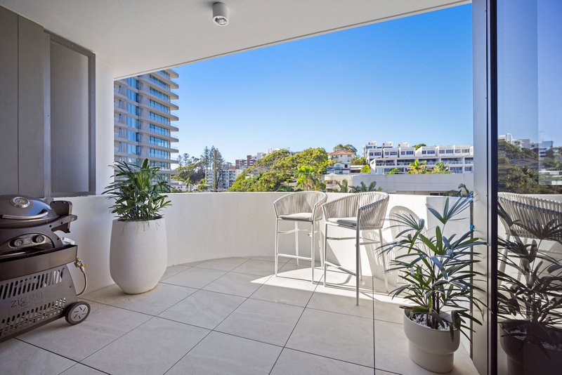 Photo - 304/100 Musgrave Street, Coolangatta QLD 4225 - Image 9