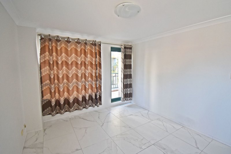 Photo - 304/11 Jacobs Street, Bankstown NSW 2200 - Image 9