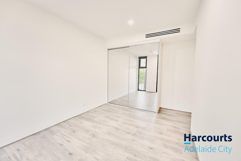 Photo - 304/112 Carrington Street, Adelaide SA 5000 - Image 5