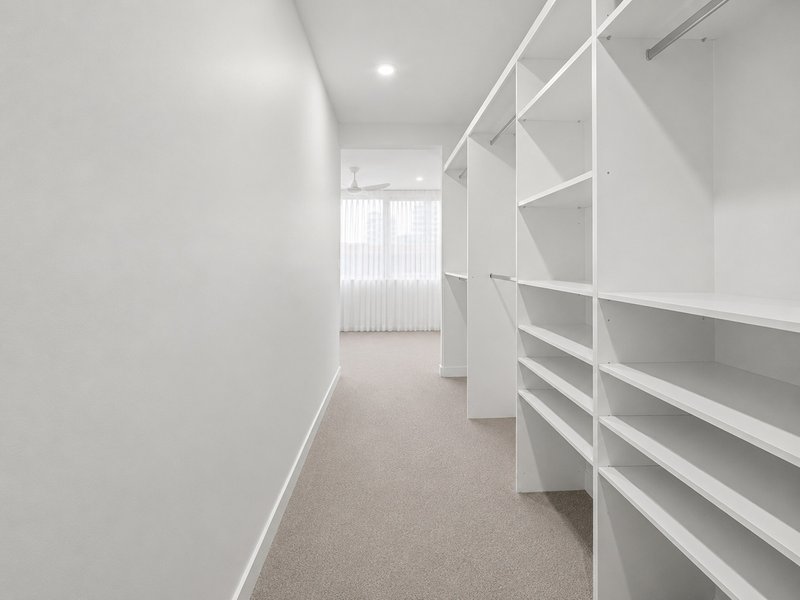 Photo - 304/141 Musgrave Street, Coolangatta QLD 4225 - Image 6