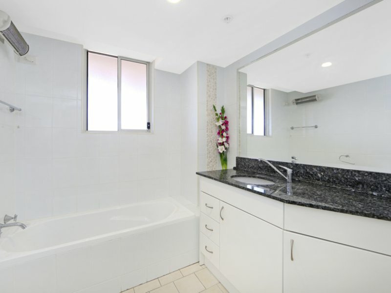 Photo - 304/18-20 Dening Street, The Entrance NSW 2261 - Image 8