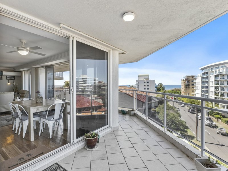 Photo - 304/18 Dening Street, The Entrance NSW 2261 - Image 3