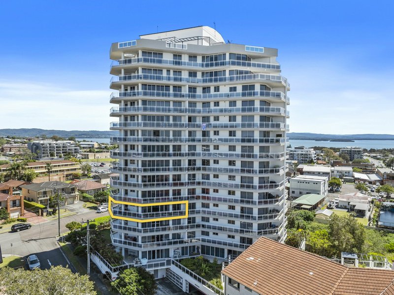 Photo - 304/18 Dening Street, The Entrance NSW 2261 - Image 4