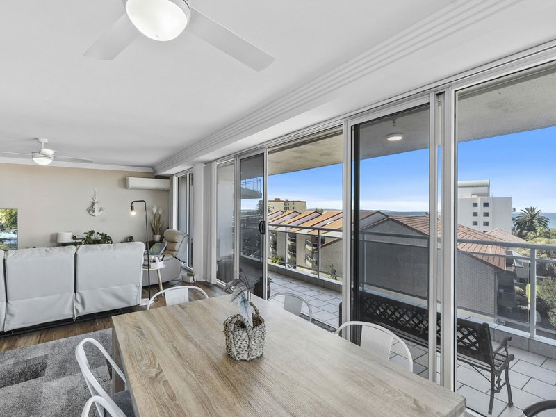 Photo - 304/18 Dening Street, The Entrance NSW 2261 - Image 7