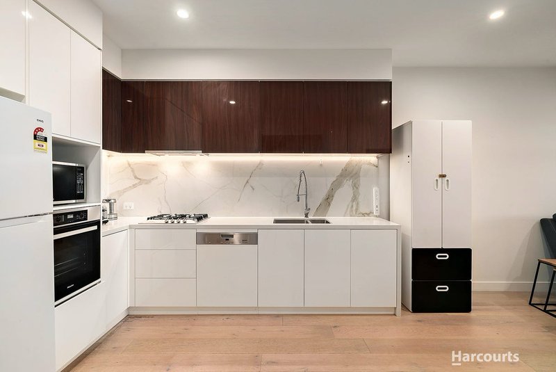 Photo - 304/180 Reynolds Road, Doncaster East VIC 3109 - Image 3