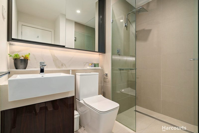 Photo - 304/180 Reynolds Road, Doncaster East VIC 3109 - Image 5