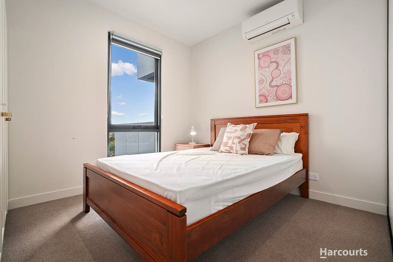 Photo - 304/180 Reynolds Road, Doncaster East VIC 3109 - Image 7