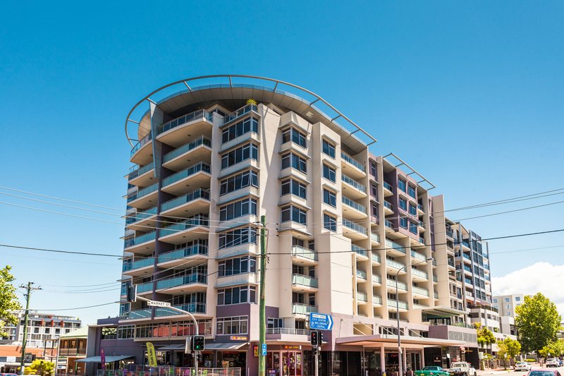 Photo - 304/19 Market Street, Wollongong NSW 2500 - Image 3