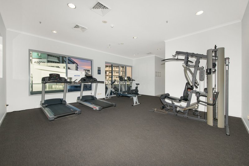 Photo - 304/2 Dibbs Street, South Townsville QLD 4810 - Image 9