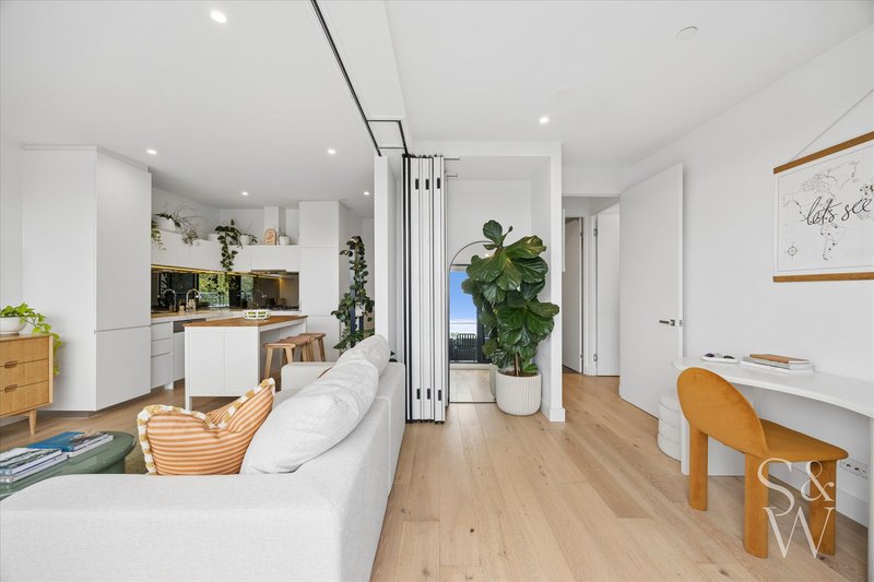 Photo - 304/2 Kingsley Street, Elwood VIC 3184 - Image 6