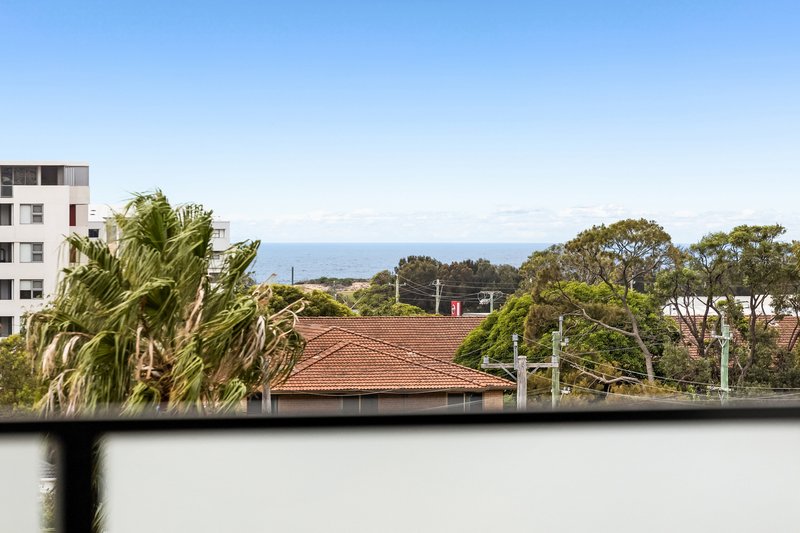 Photo - 304/290-294 Keira Street, Wollongong NSW 2500 - Image 8