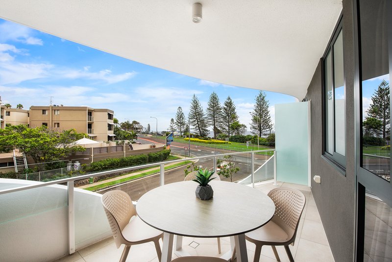 Photo - 304/3 Meta Street, Mooloolaba QLD 4557 - Image 5