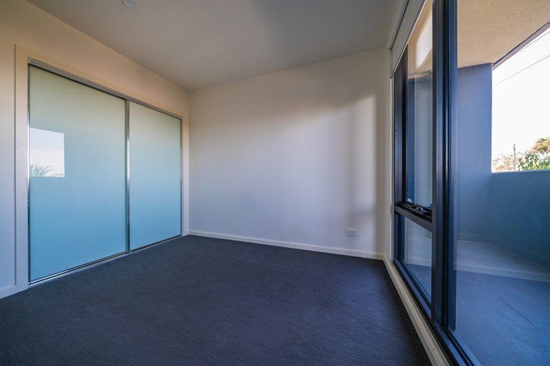 Photo - 304/388 Murray Road, Preston VIC 3072 - Image 5