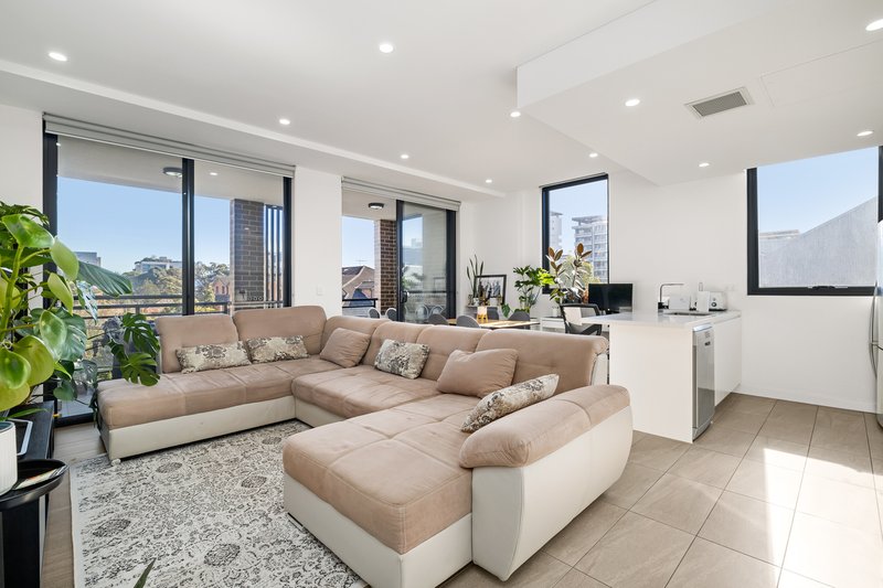 304/43-45 Loftus Crescent, Homebush NSW 2140