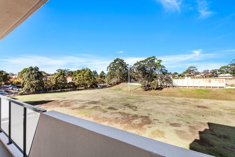 Photo - 304/46-48 President Avenue, Caringbah NSW 2229 - Image 7