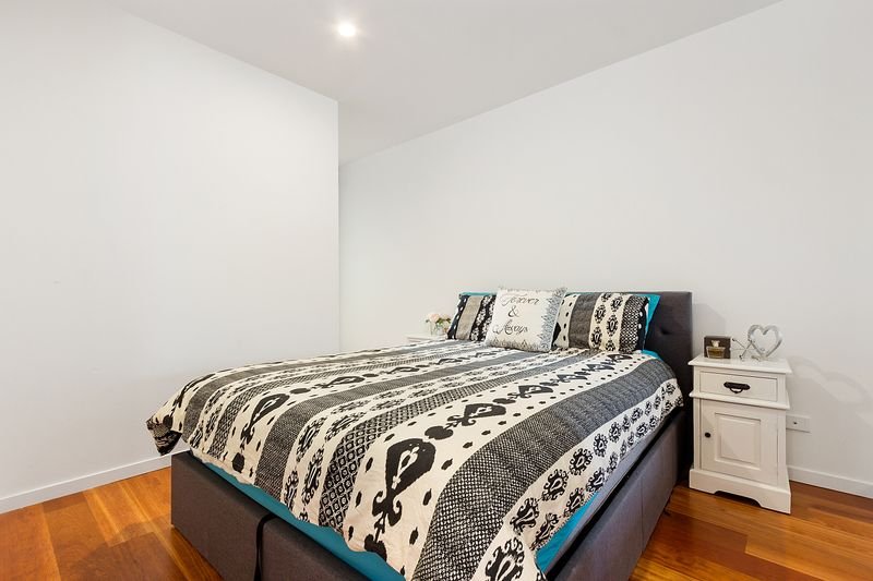 Photo - 304/6-8 Wellington Road, Box Hill VIC 3128 - Image 5